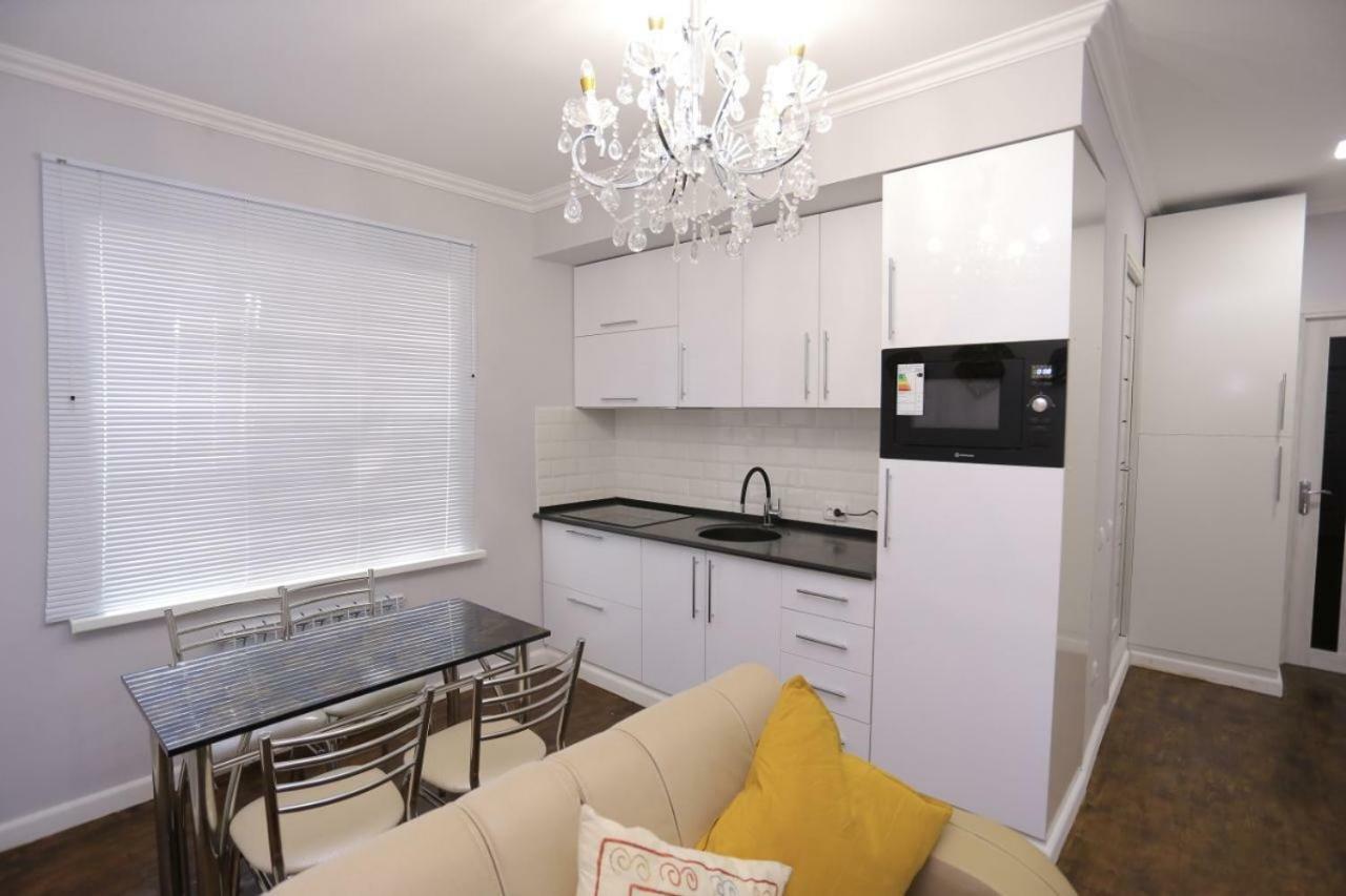 Luxury 2 Bedrooms Apartment Walking Distance From Gur-Emir Samarkanda Zewnętrze zdjęcie