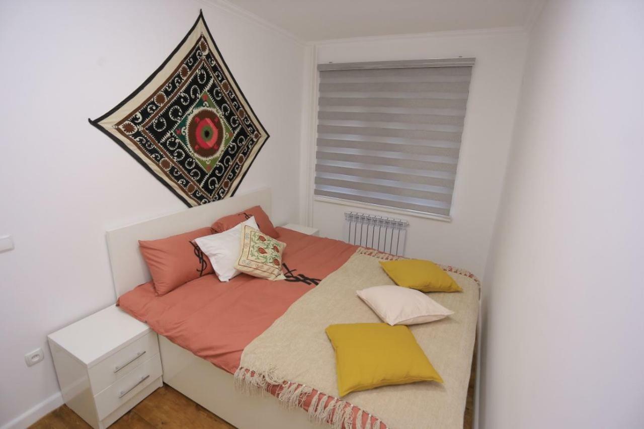 Luxury 2 Bedrooms Apartment Walking Distance From Gur-Emir Samarkanda Zewnętrze zdjęcie