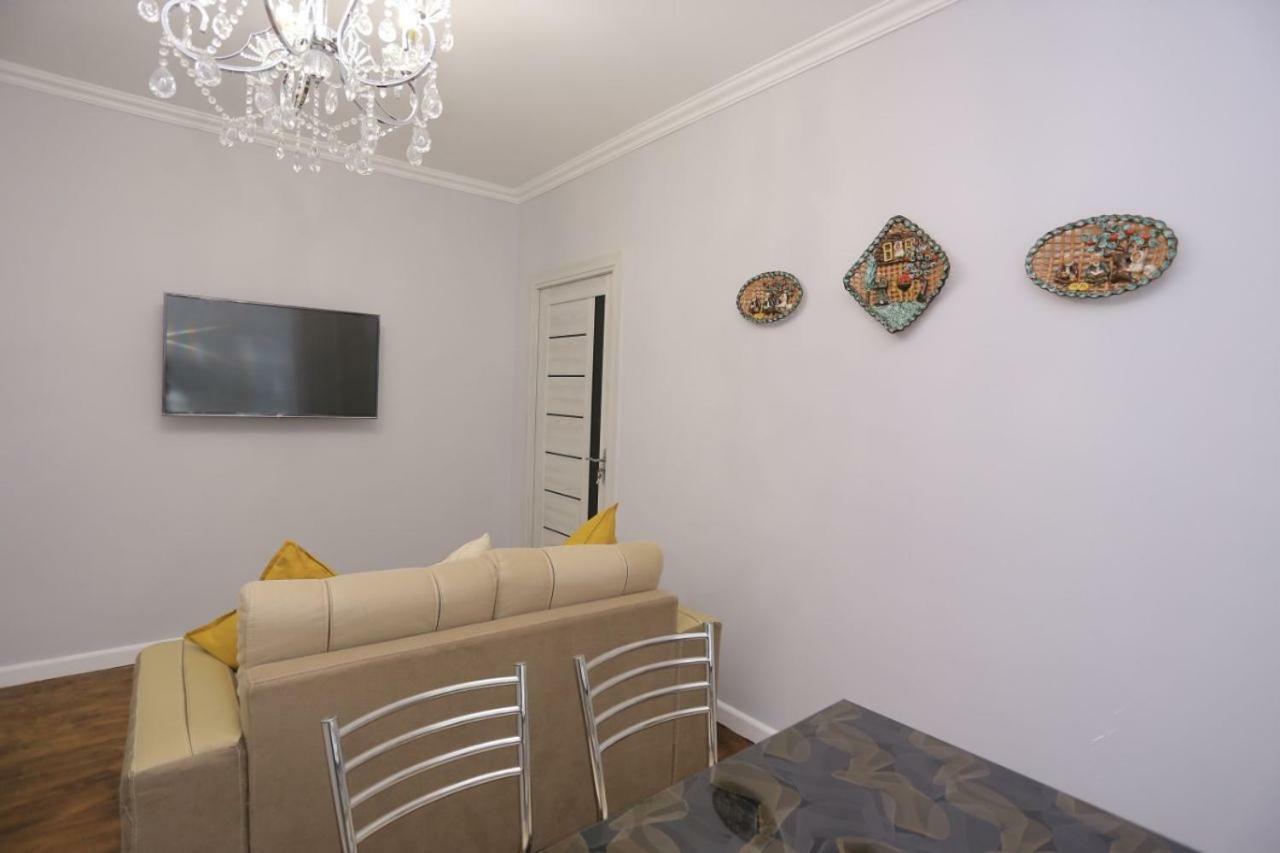 Luxury 2 Bedrooms Apartment Walking Distance From Gur-Emir Samarkanda Zewnętrze zdjęcie