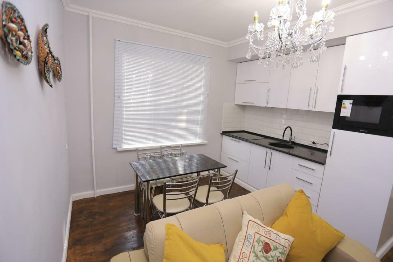 Luxury 2 Bedrooms Apartment Walking Distance From Gur-Emir Samarkanda Zewnętrze zdjęcie